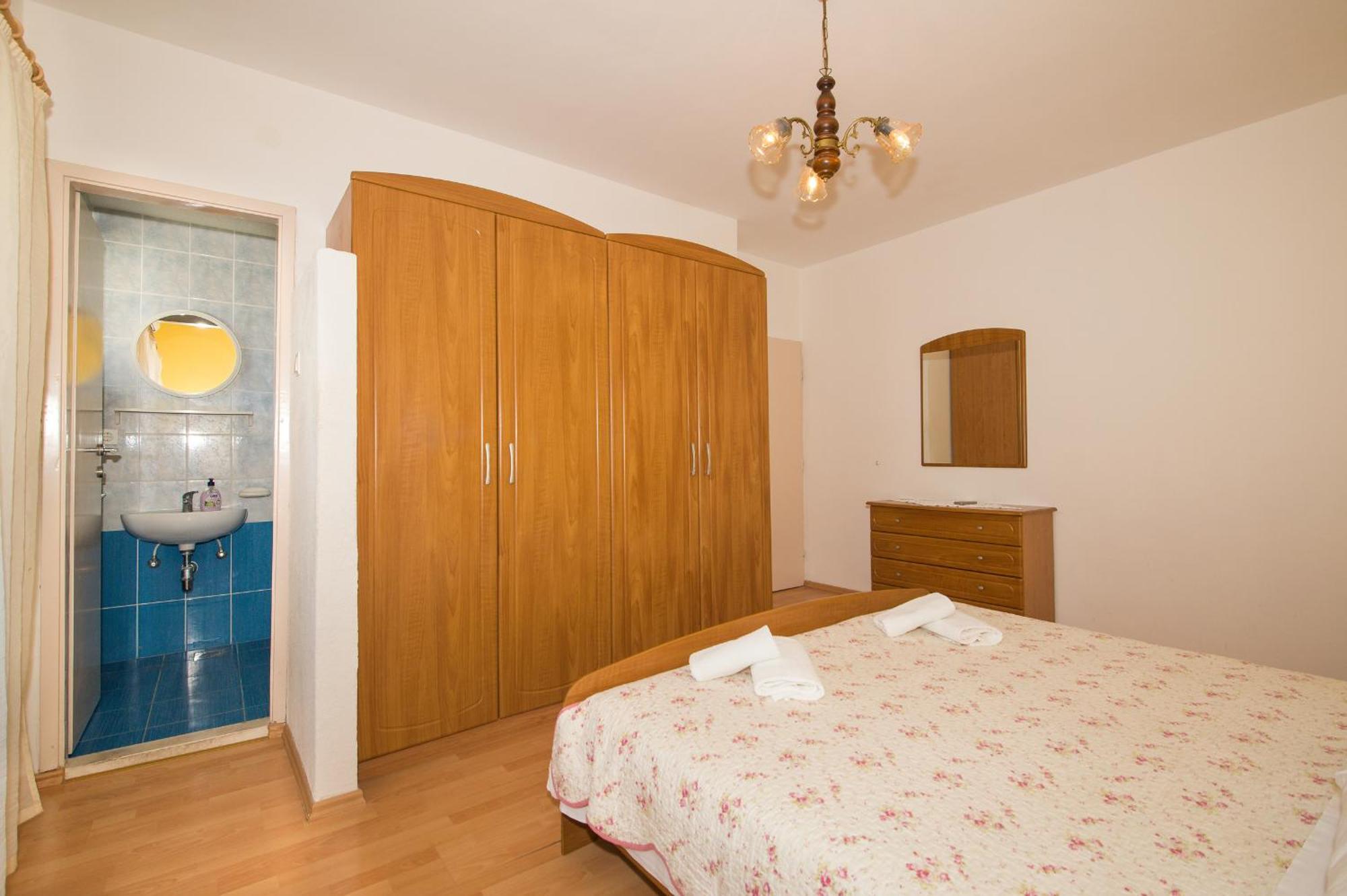 Apartments Marieta Макарська Номер фото