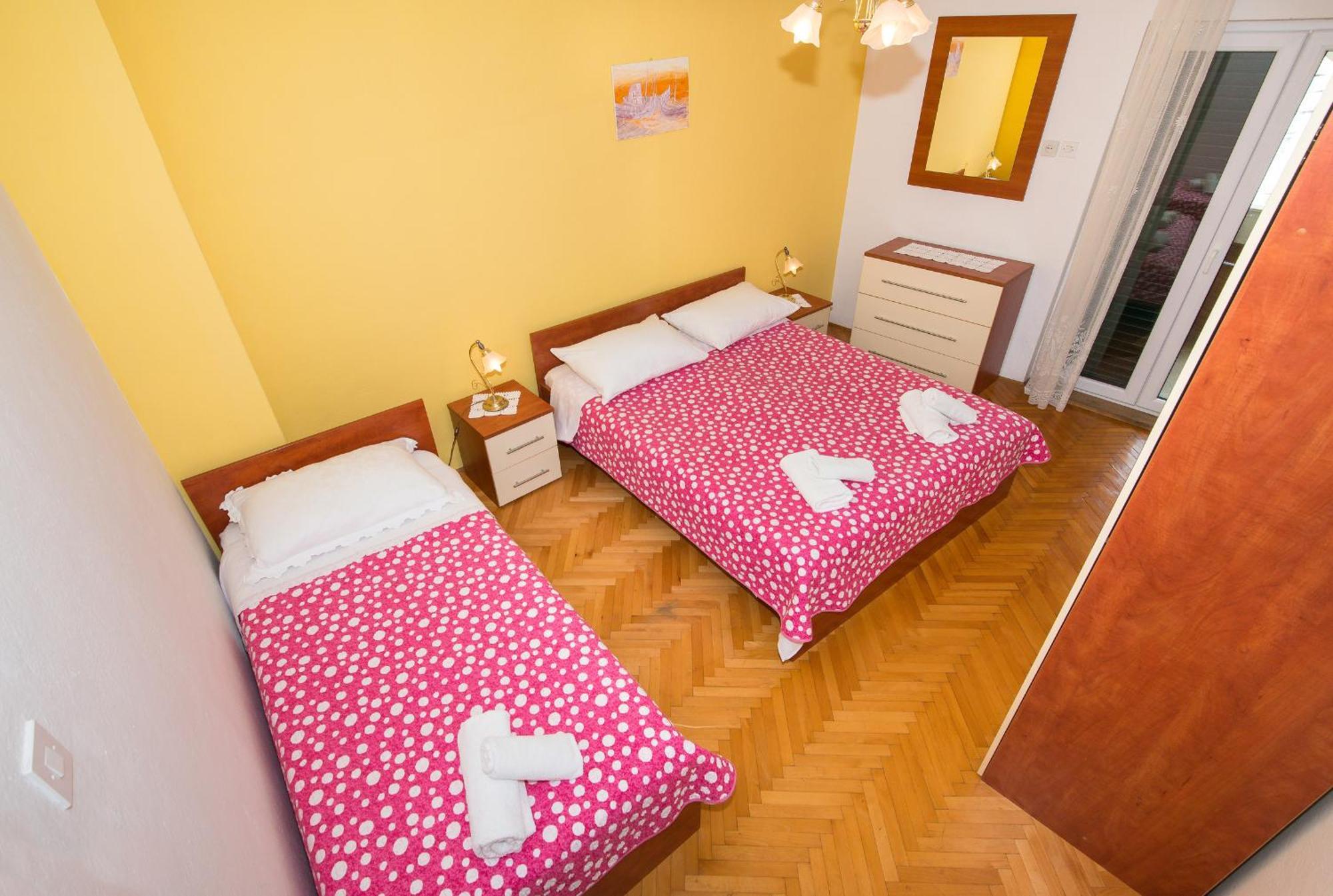 Apartments Marieta Макарська Номер фото