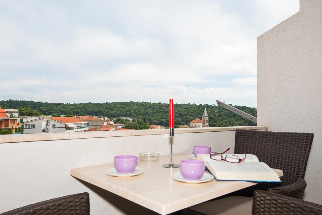 Apartments Marieta Макарська Екстер'єр фото