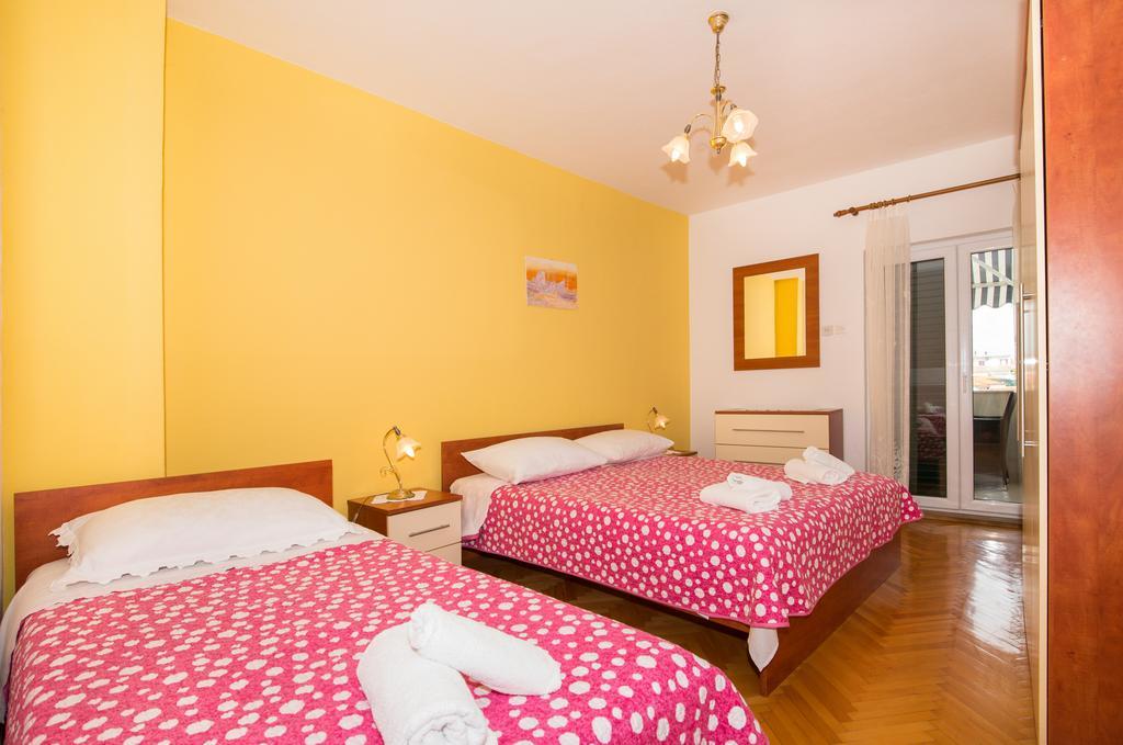 Apartments Marieta Макарська Екстер'єр фото